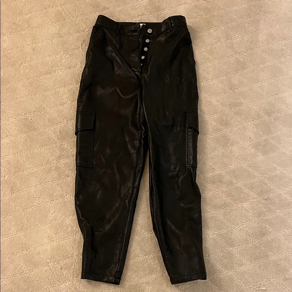 Set of Leather Pants & Clothes - Picture 2 of 8